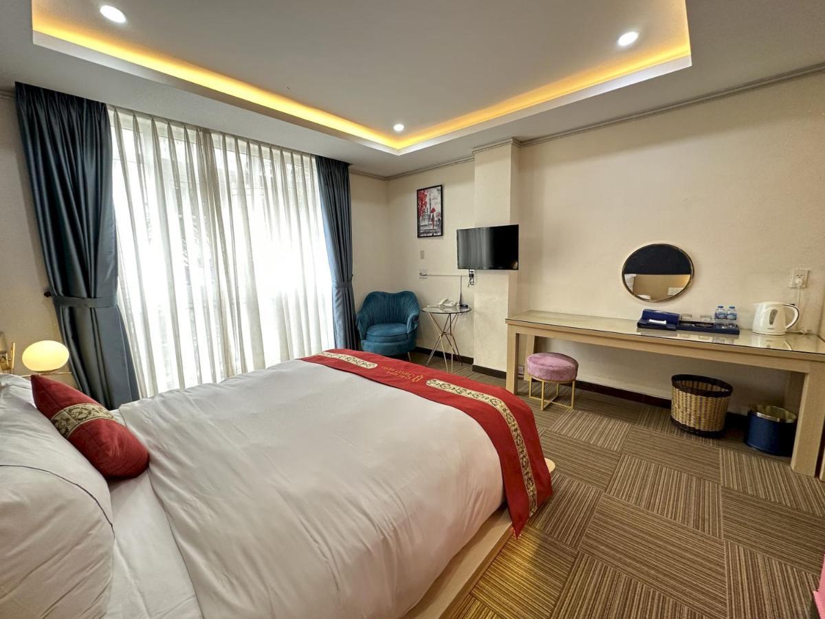 Capital O 1177 Saigon Sweet Hotel Thành Pho Ho Chí Minh Esterno foto